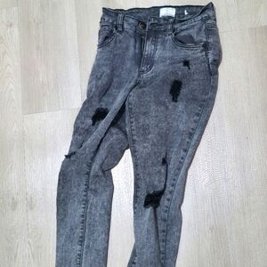 Women's Gray Distressed Skinny Jeans